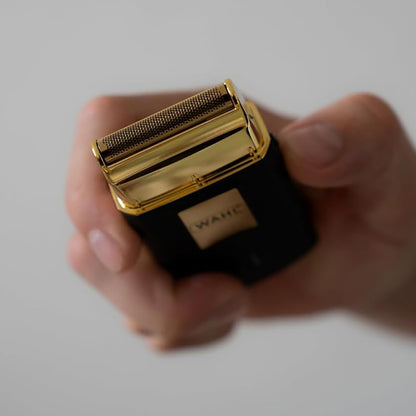 Wahl Travel Shaver Gold Edition Afeitadora eléctrica sin cable y recargable para hombre, óptimo para viajar, para cortar el pelo y la barba, compacta y portátil, Oro