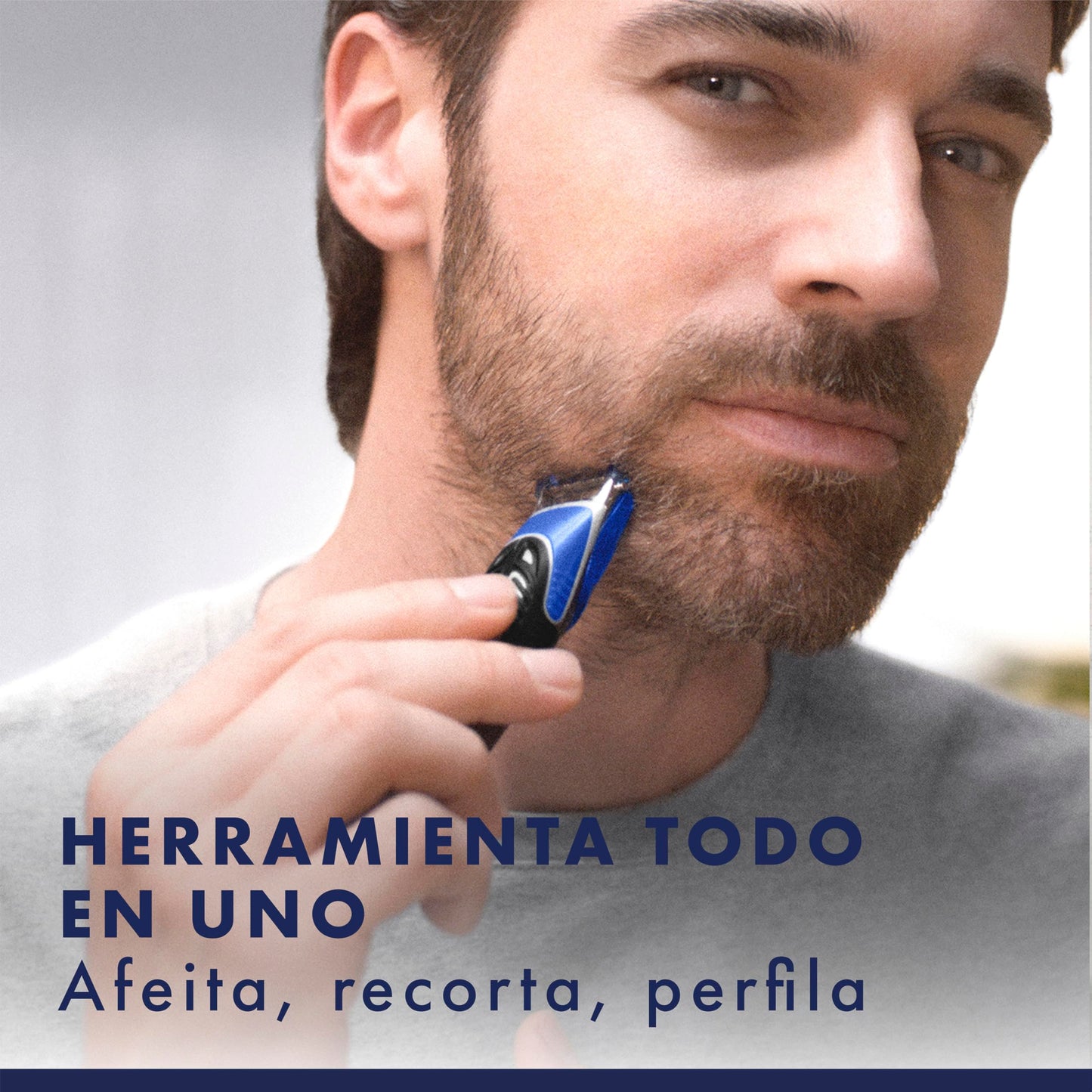 Gillette Recortadora Todo en 1: Recorta, Afeita Y Perfila con Precisión Cara Y Cuerpo, Resistente al Agua, Cortapelos 4 en 1 para Hombre con 3 Peines Y 1 Recambio Proglide